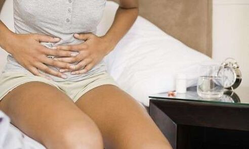 寄生虫的存在导致女性腹部疼痛